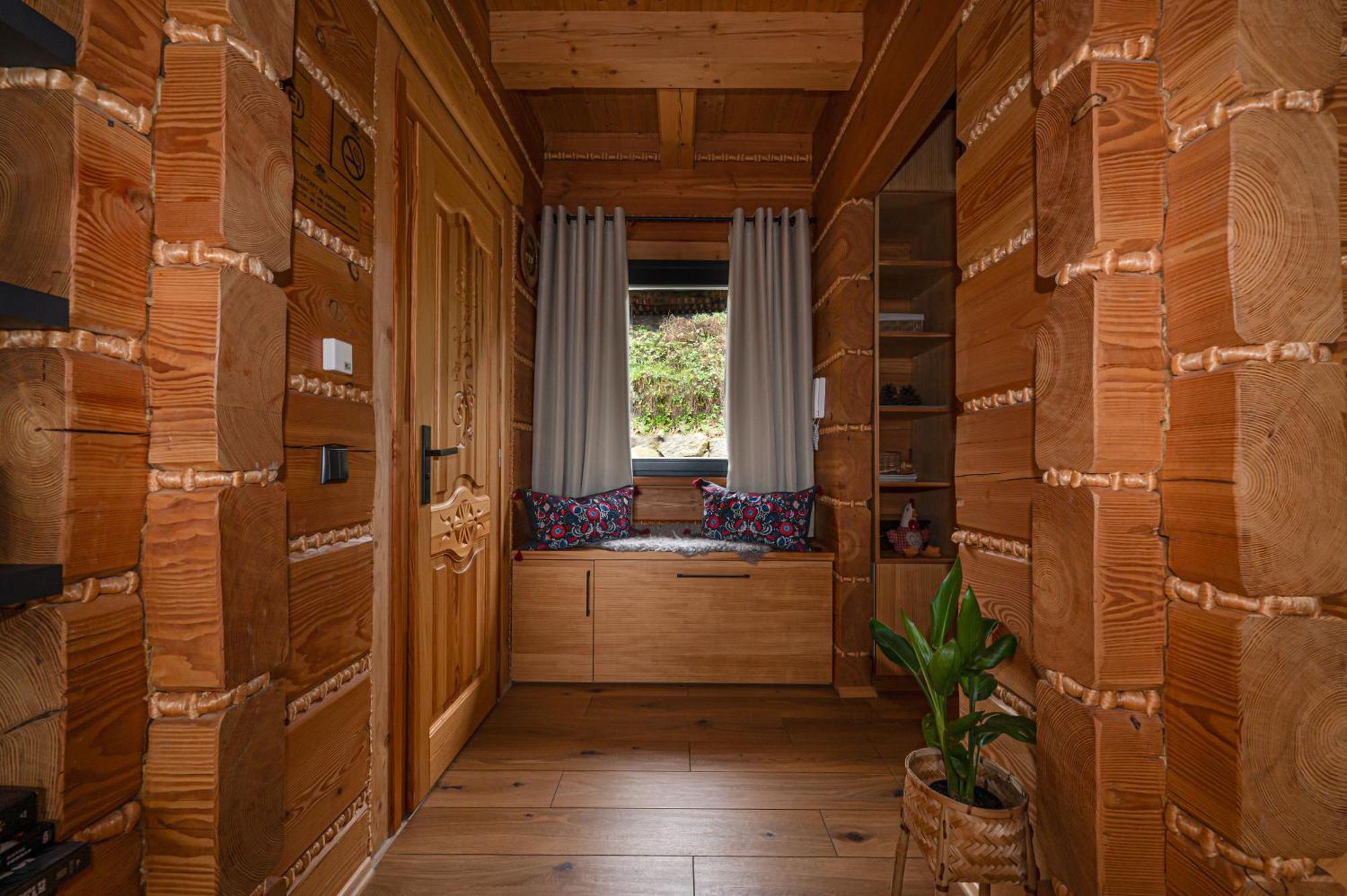 Domek Drewniany W Gorach Jacuzzi & Balia - Osada Chelm Stroza  Exterior photo