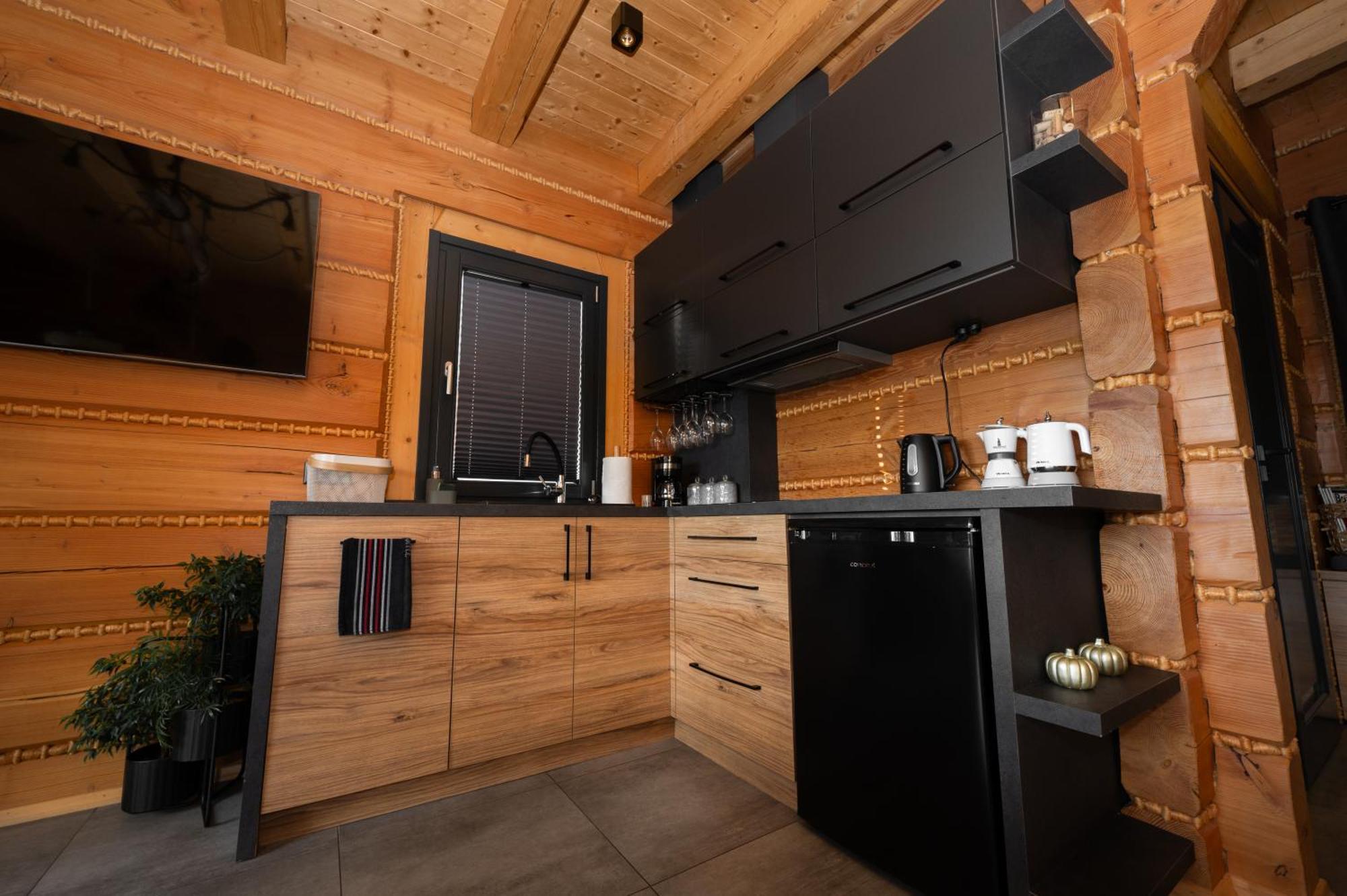 Domek Drewniany W Gorach Jacuzzi & Balia - Osada Chelm Stroza  Exterior photo